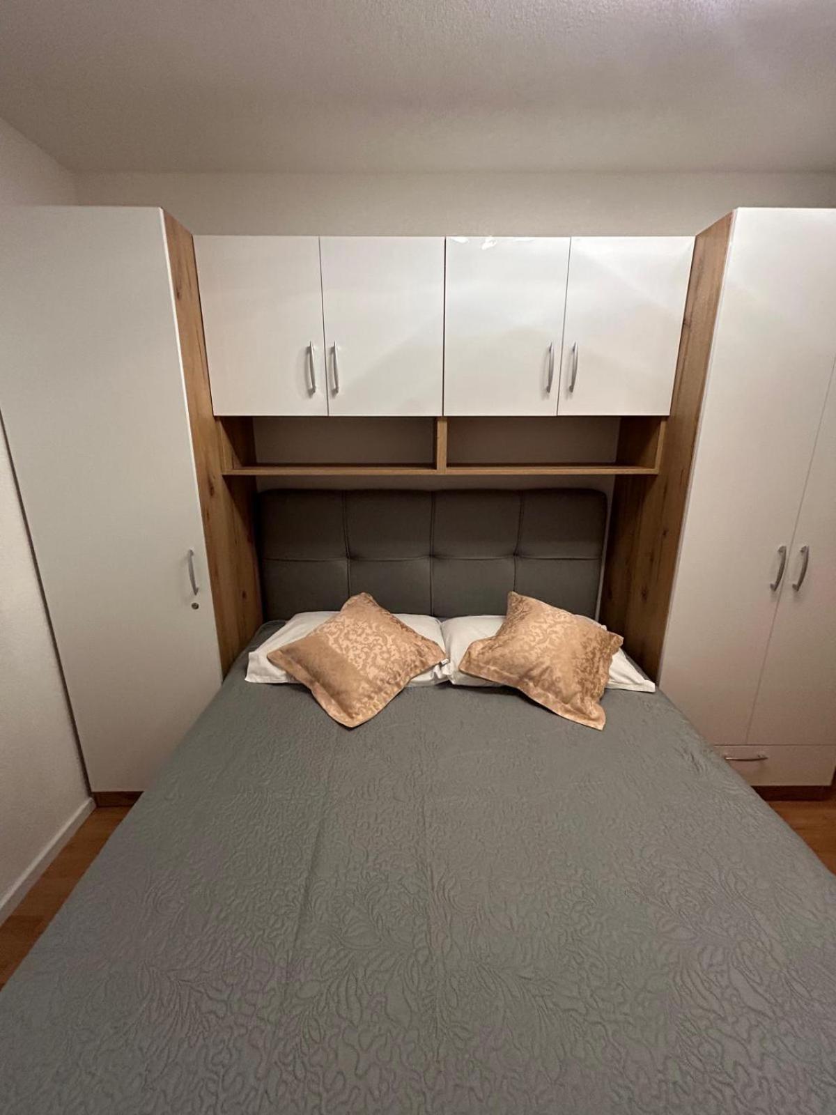 Apartment Lovre Topic Baška Voda Eksteriør bilde